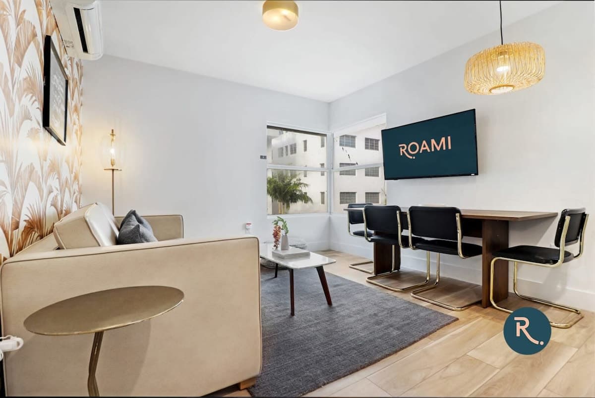 Roami at The Carmela | Strandnähe | 2 Schlafzimmer