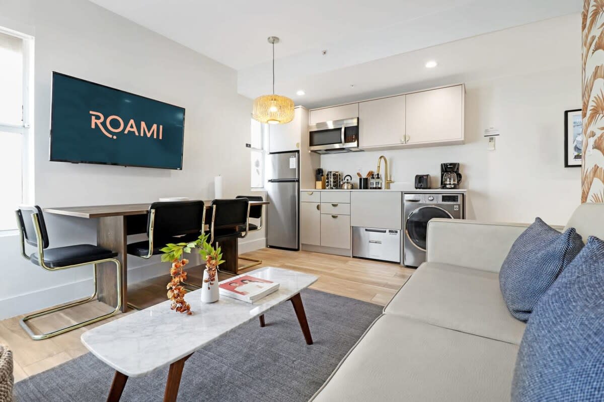 Roami at The Carmela | Strandnähe | 2 Schlafzimmer